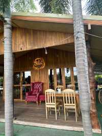 เมตตา คาเฟ่ ร้านอาหารกลางนา เต่างอยสกลนคร