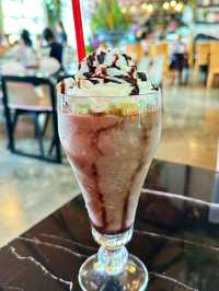 ไปเที่ยวคาเฟ่กันที่ florista cafe