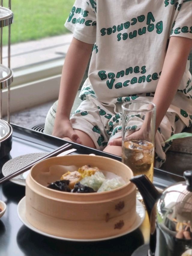 딤섬이 함께 나와 든든한 애프터눈티