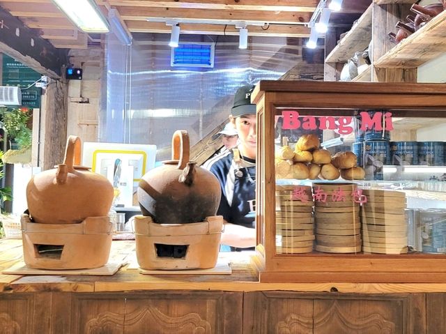 昆明|慣食Fun越南餐廳·百年文物老宅(南强街店) 昆明|慣食Fun越南餐廳·百年文物老宅(南强街店)