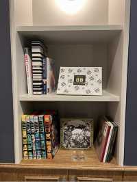 本に囲まれながら泊まれるカプセルホテル📚