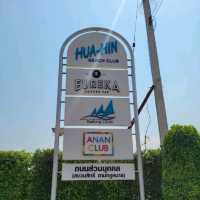 Eureka Beach Cafe Hua-Hin คาเฟ่ริมทะเล