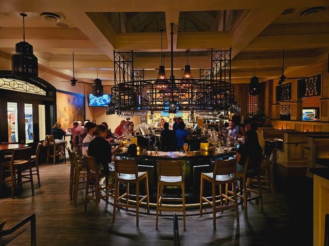 Back to Tommy Bahama, a great restaurant at The Woodlands