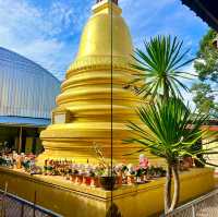 บูชาหลวงพ่อปากแดง