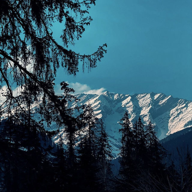 The Majestic Mountains of Himachal Pradesh 🏞️✨