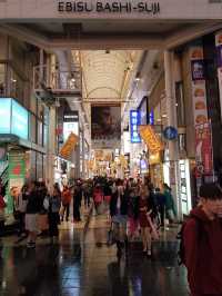 บุกโดทงบุริ ถ่ายรูปคู่กับสัญลักษณ์สุดฮิต Glico Man