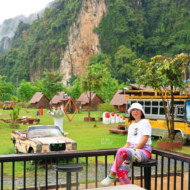 ฮักเขาคาเฟ่ & โฮมสเตย์ เนินมะปราง
