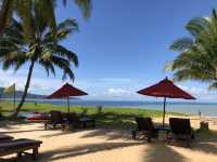 เล่นน้ำทะเลที่ Ramada khaolak