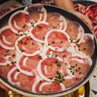 Red G Mon ร้านบุฟเฟ่ต์ปิ้งย่างแห่งใหม่คู้บอน