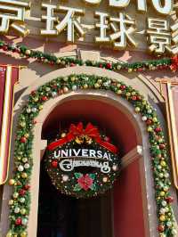 ชมไฟต้นคริสต์มาสใจกลางสวนสนุก Universal Beijing🎄