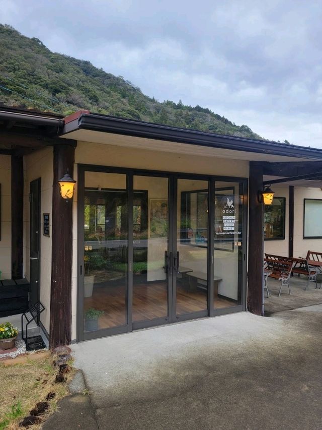 【徳島県の山奥にあるカフェ知ってる？】