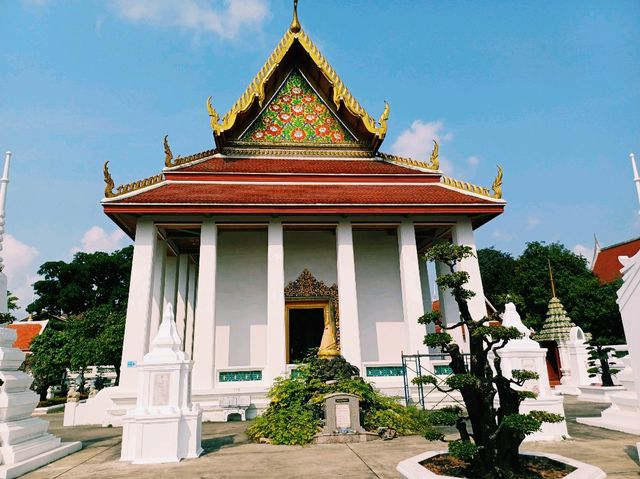 泰國曼谷市區湄南河畔著名皇家古跡寺廟:Wat Nang Ratchaworawihan，適合拍照📸打卡冥想