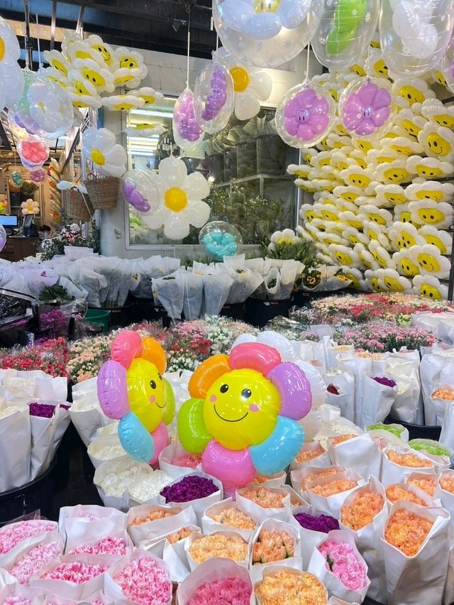 ตลาดดอกไม้สด ปากคลองตลาด