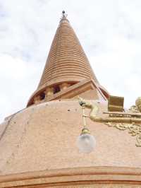 ไหว้พระขอพรที่องค์พระปฐมเจดีย์ จ.นครปฐม