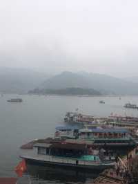 Đi lễ đầu xuân đền Bà chúa thác Bờ
