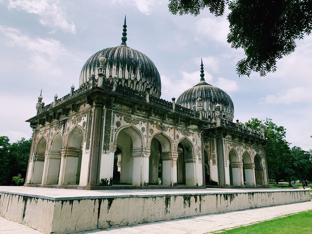 Tomb of Fatima Sultan & Badi Baoli Stepwell – A Hidden Gem of Hyderabad