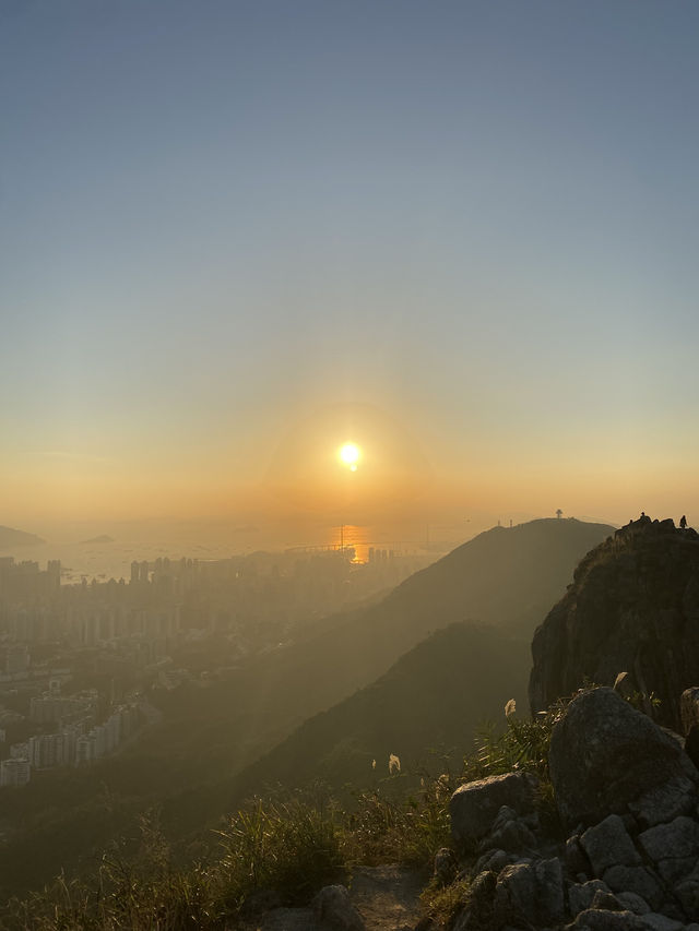 震撼的獅子山之日落🌅，讓人流連忘返的夜景🌃