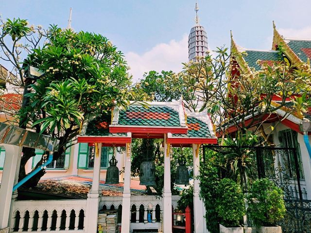 泰國曼谷市中心湄南河畔著名古跡皇家寺廟：Wat ChakkrawatRachawat Woramahawihan，適合打卡拍照📸冥想 