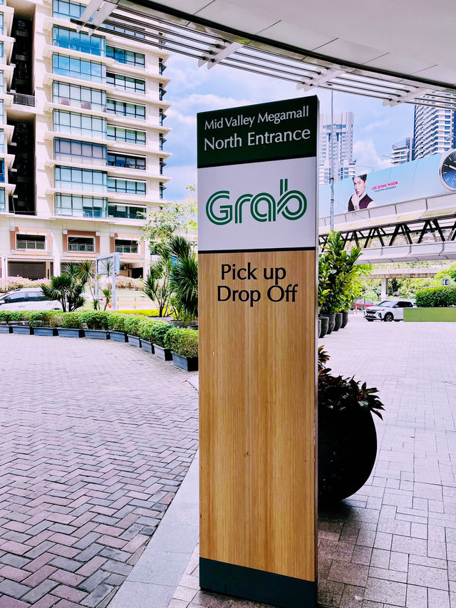Easy Commute to Midvalley Megamall