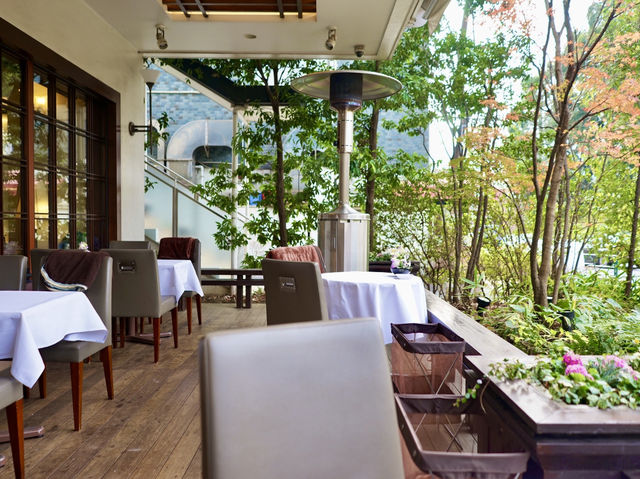Elegant Café Experience at Ginza West Aoyama Garden