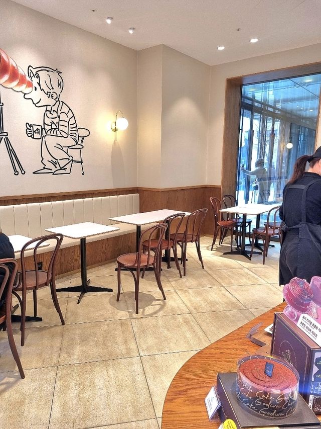 웨이팅 필수! 고디바 베이커리 커넥트현대점🥖