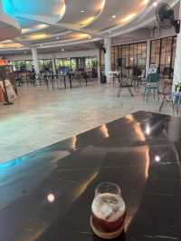 จิบกาแฟในมู้ดอบอุ่น @House of Hobby ทาวน์อินทาวน์