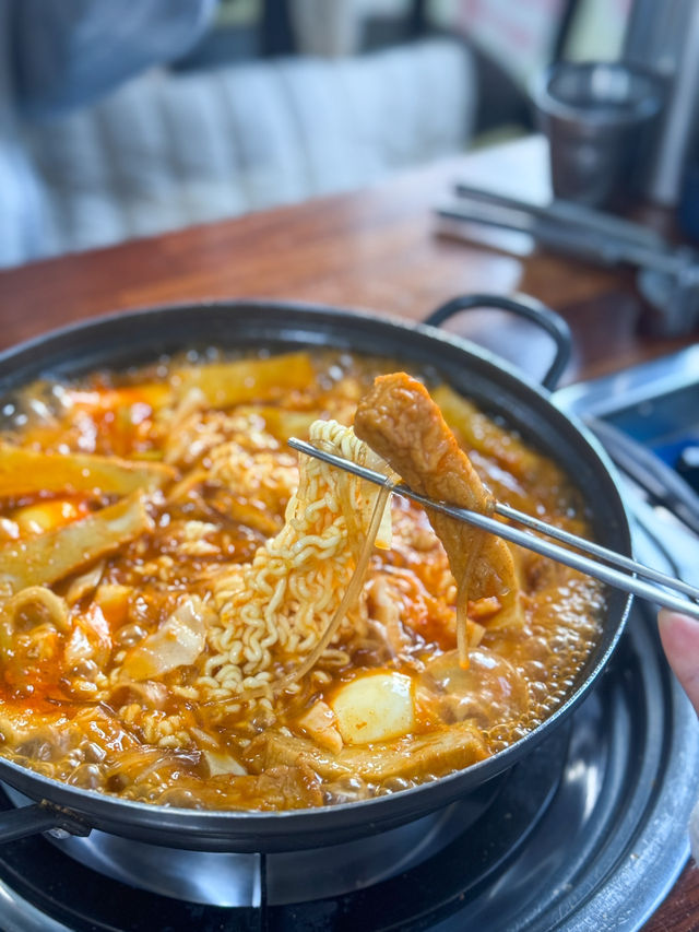 추억의 떡볶이 맛집 ‘신당동옛날떡볶이’