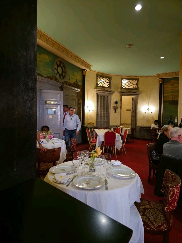 해외여행 헤밍웨이도 다녀간 쿠바 올드하바나의 인기 바 El Floridita Bar