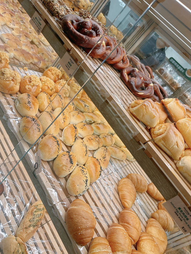 本地知名人氣麵包店千層蛋撻🥐