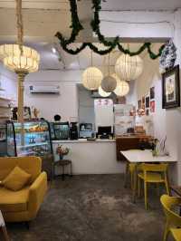 【バンコク】ポスターがお洒落なくつろげるカフェ☕