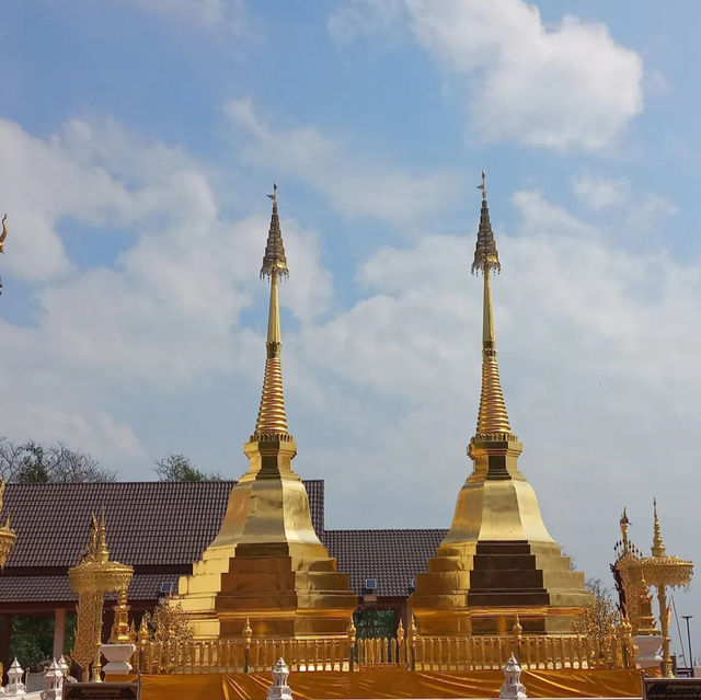 【チェンライ】🇹🇭 シーナカリン サースティット マハーサンティキリー 寺院