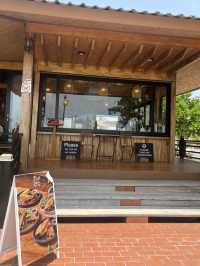 PP Shine Ta Lay, Cozy Seaside Cafe on Phi Phi Don Island