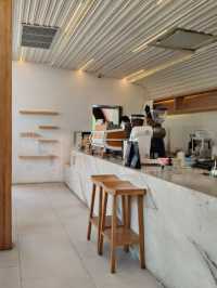 🍰 Chirp cafe and chat space