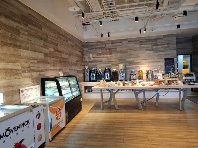 ✨ 將捷金鬱金香酒店 河畔餐廳，結合 松葉蟹🦀、干貝🪸、現煎牛排🥩 與壯麗的山河海景，給你一場超值美味的無限饗宴！