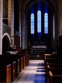 【聖路加国際大学　聖ルカ礼拝堂　St. Luke's Chapel と築地川公園　築地　東京】