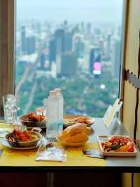“บุฟเฟ่ต์ทุเรียนโรงแรมใบหยก 2568” 🍽️