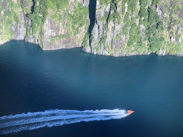 New Zealand Milford Sound Scenic Flight