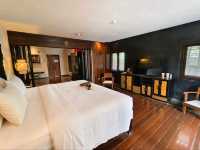 “Tropical Soul in the City: Villa Samaldi’s Secret Garden Retreat”