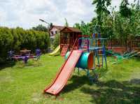  Playground cafe