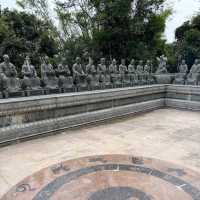 萬佛寺（Ten Thousand Buddhas Monastery）