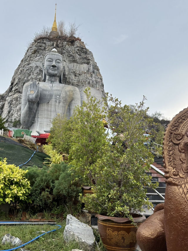 วัดเขาทำเทียม จังหวัดสุพรรณบุรี