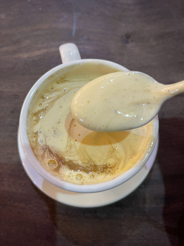 กาแฟไข่ ที่ Little hanoi ☕️🥚
