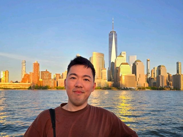 ล่องเรือชมวิวมหานครอันดับหนึ่งของโลก 