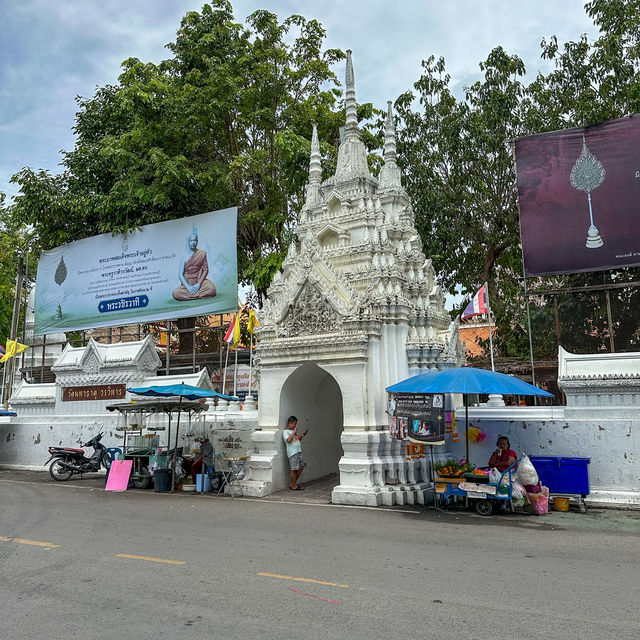วัดมหาธาตุวรมหาวิหาร 🙏จังหวัดเพชรบุรี