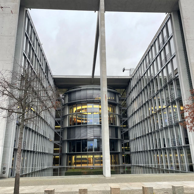 Berlin City Walk — Witnessing the City’s Transformation 🚶‍♀️