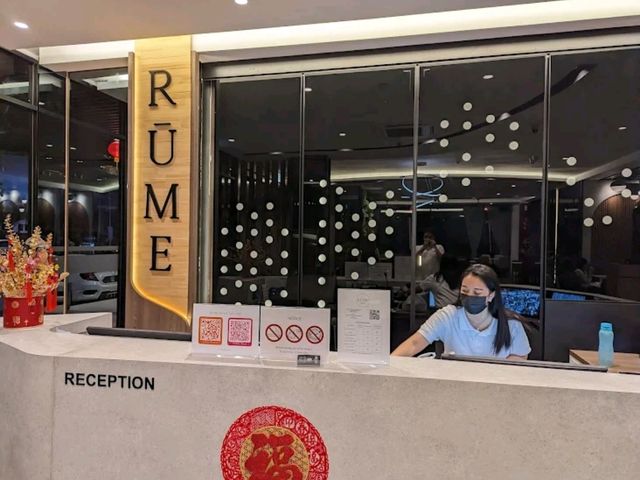 “Rume Hotel Kuching – A Cozy Urban Retreat with Culinary Delights”