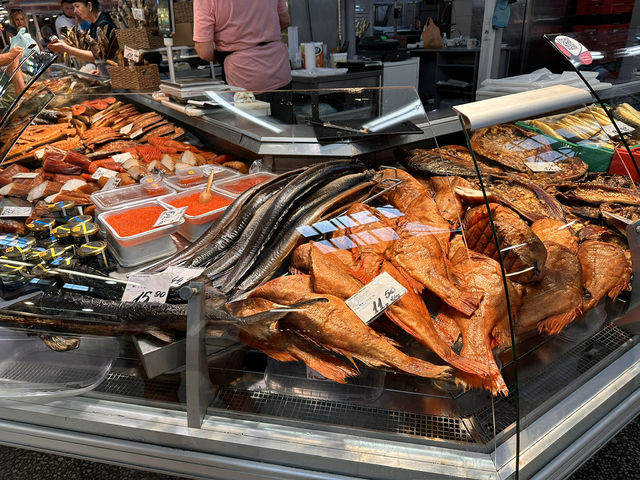 【リガ中央市場｜バルト最大級のマーケットで食と活気を体感】 ラトビア・リガで味わう、にぎやかな地元の魅力