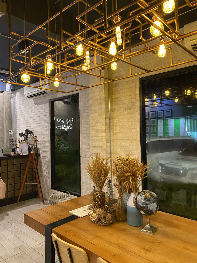 The Plug Hotel ที่พักชิค ใจกลางนครศรีฯ