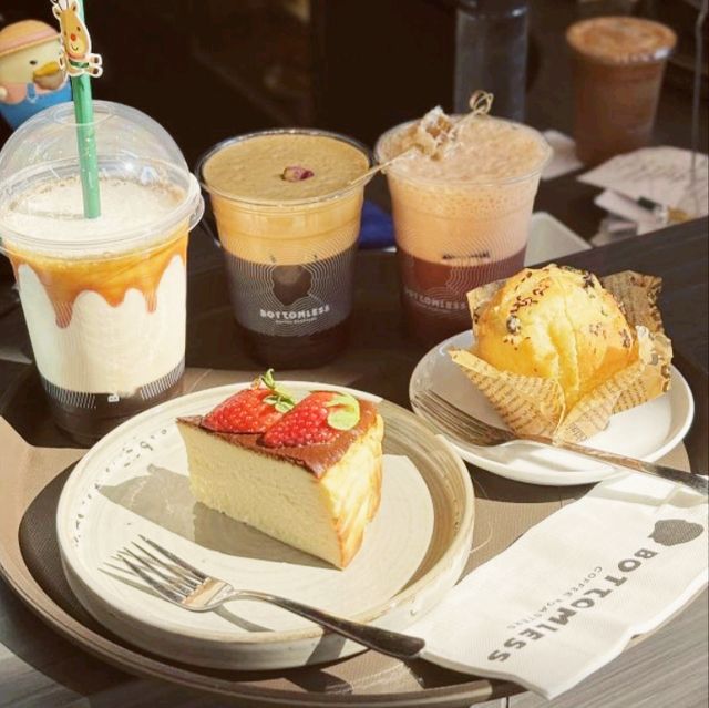 Bottomless cafe