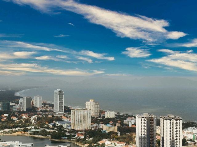 “Chỉ cần một ngày ở Vũng Tàu, là đủ để thấy lòng nhẹ tênh…”